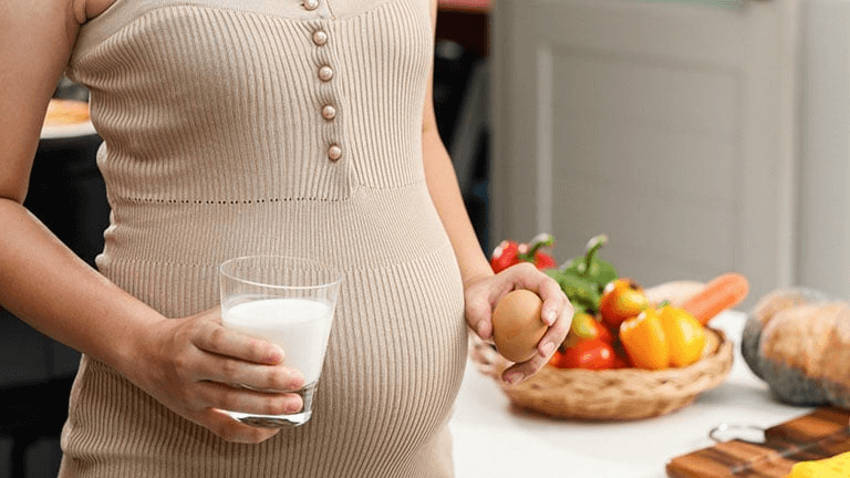 sữa bầu nào giúp thai nhi tăng cân tốt