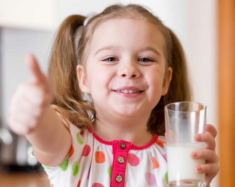 Đổi Sữa Nhiều Cho Bé Có Tốt Không? Kinh Nghiệm Hữu Ích Khi Đổi Sữa Cho Con