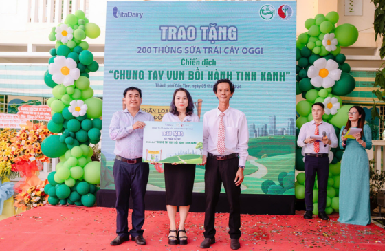 VITADAIRY PHỦ RỘNG “THÙNG RÁC XANH” ĐẾN TRƯỜNG HỌC