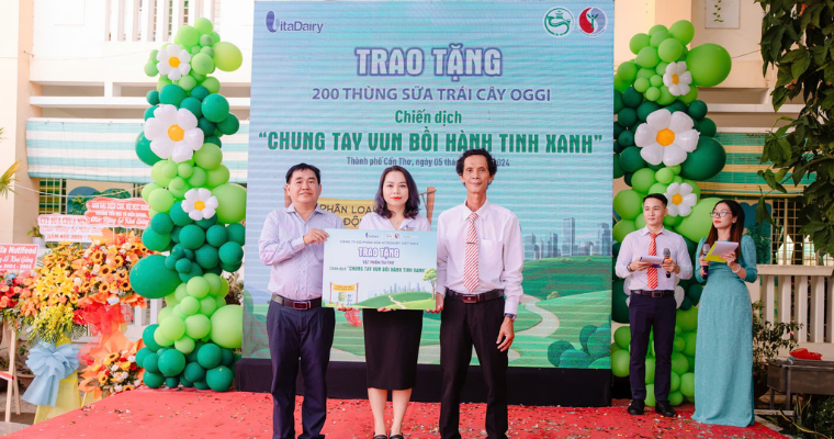 VITADAIRY PHỦ RỘNG “THÙNG RÁC XANH” ĐẾN TRƯỜNG HỌC