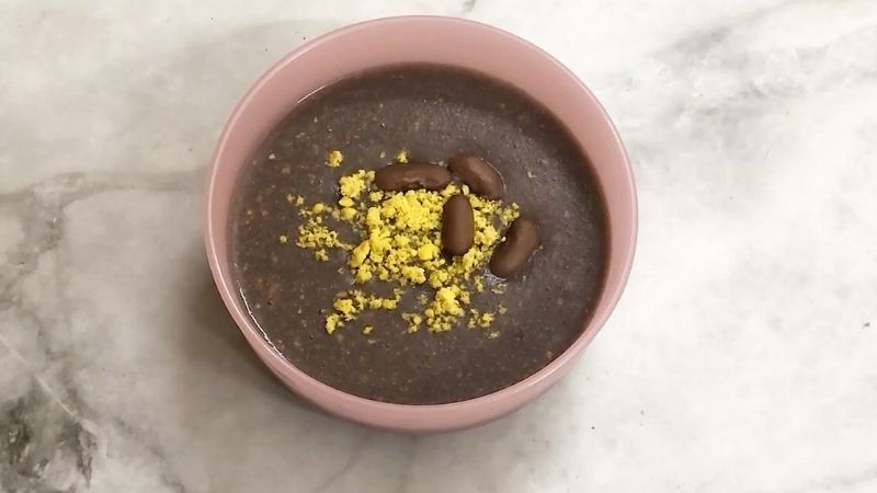 Cách nấu cháo trứng đậu đỏ bổ dưỡng