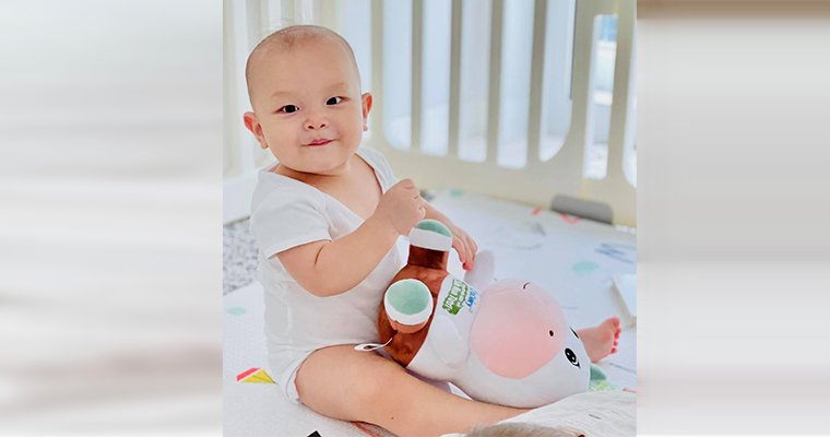 LẦN ĐẦU TIÊN HÀ HỒ - KIM LÝ CÙNG CHIA SẺ CÁCH CHĂM CON